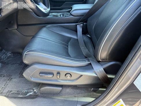Certified 2024 Honda Pilot Elite image 15