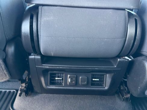 Used 2021 GMC Sierra 1500 SLE RWD image 27