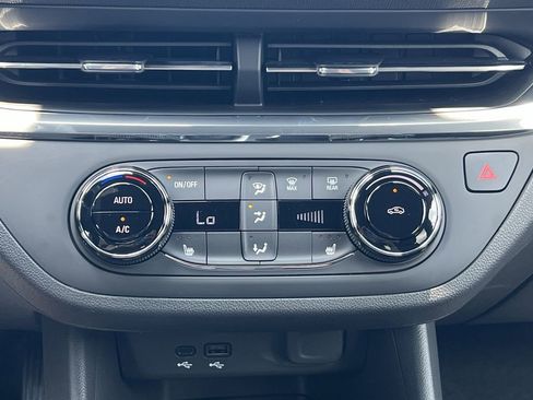 New 2025 Buick Envista Preferred w/ Convenience I Package image 6