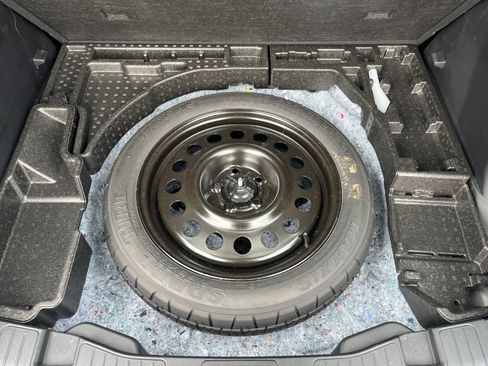 Used 2024 Ford Escape ST-Line w/ Tech Pack #1 AWD/4WD image 12
