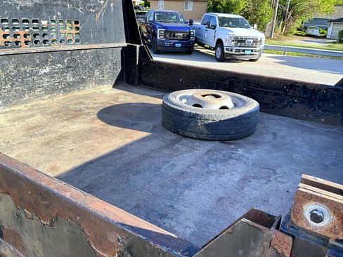 Used 2017 Ford F550 4x4 Crew Cab Super Duty image 9