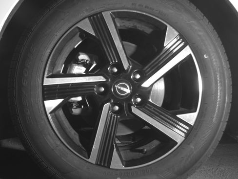 Used 2025 Nissan Sentra SV FWD image 15