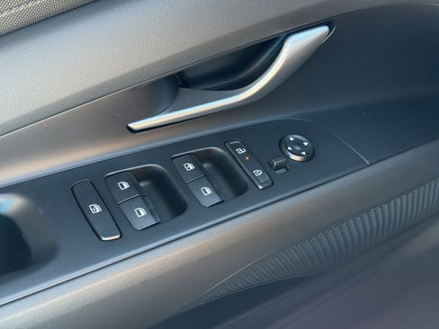 New 2026 Hyundai Elantra SE image 15