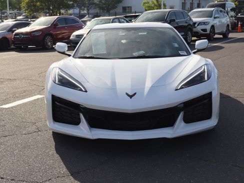 Used 2023 Chevrolet Corvette Z06 image 3