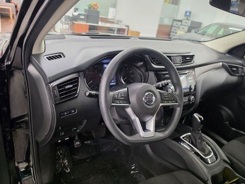 Used 2018 Nissan Rogue Sport S w/ S Appearance Package AWD/4WD image 7
