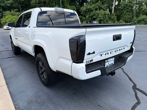 Used 2023 Toyota Tacoma SR5 w/ Technology Package AWD/4WD image 10