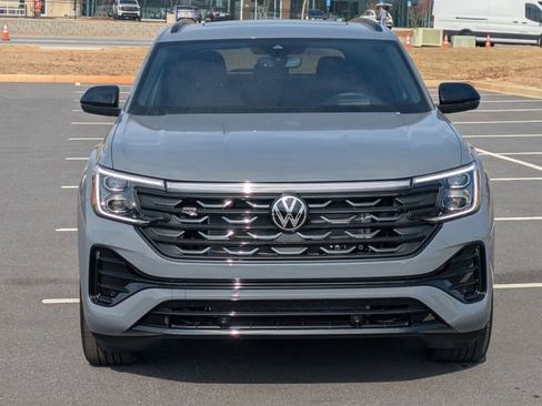 New 2026 Volkswagen Atlas Cross Sport SEL R-Line AWD/4WD image 9