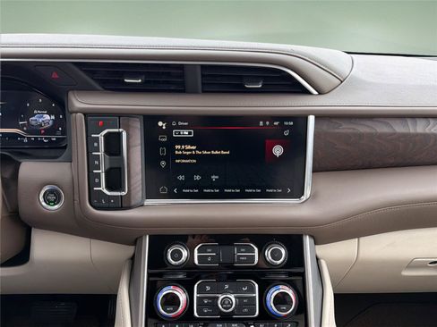 Used 2023 GMC Yukon Denali AWD/4WD image 10