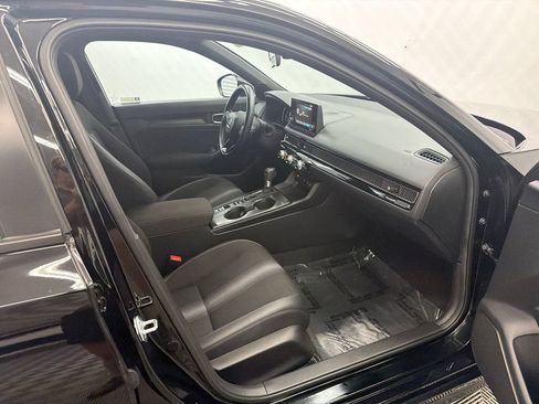 Used 2025 Honda Civic Sport image 13