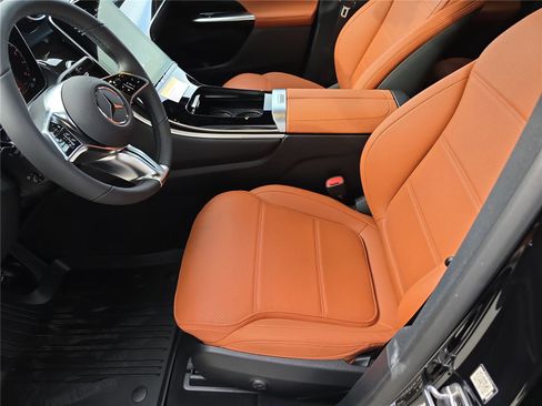 Used 2026 Mercedes-Benz GLC 300 4MATIC image 20