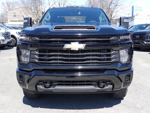 Used 2024 Chevrolet Silverado 2500 Custom w/ Custom Value Package AWD/4WD image 6