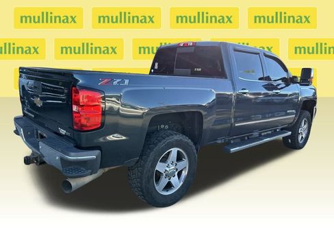Used 2019 Chevrolet Silverado 2500 LTZ w/ Duramax Plus Package image 2