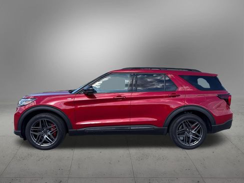 Used 2025 Ford Explorer ST-Line w/ Premium Package AWD/4WD image 2