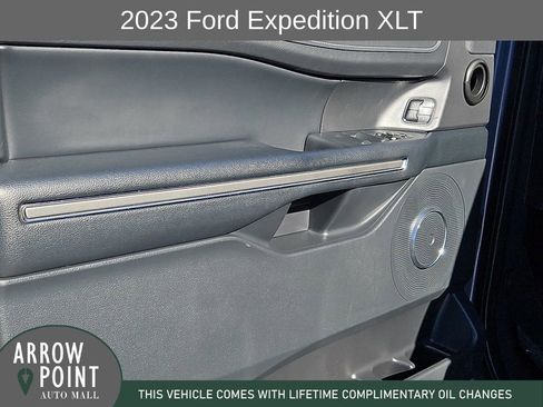 Used 2023 Ford Expedition XLT image 21