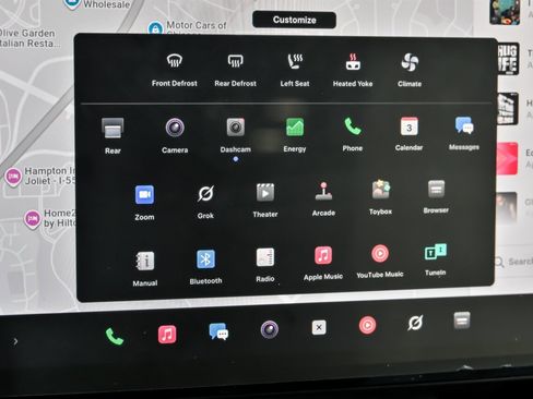 Used 2023 Tesla Model X Plaid image 40