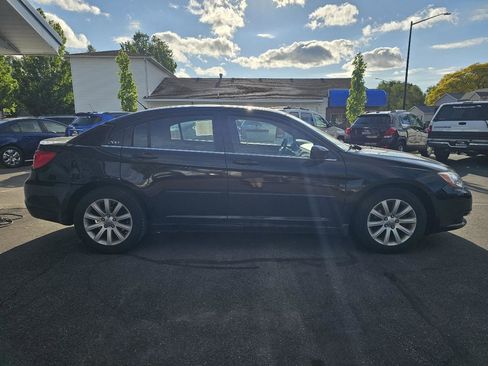 Used 2013 Chrysler 200 Touring FWD image 13