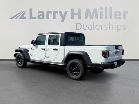 New 2026 Jeep Gladiator Sport image 3