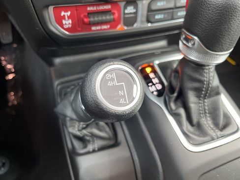 New 2026 Jeep Gladiator Mojave image 40