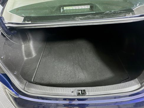 Used 2024 Toyota Corolla LE image 27