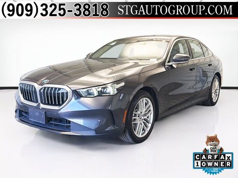 Used 2024 BMW 530i w/ Premium Package image 1