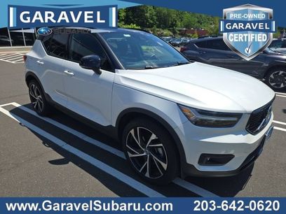 Used 2021 Volvo XC40 T5 R-Design w/ Climate Package