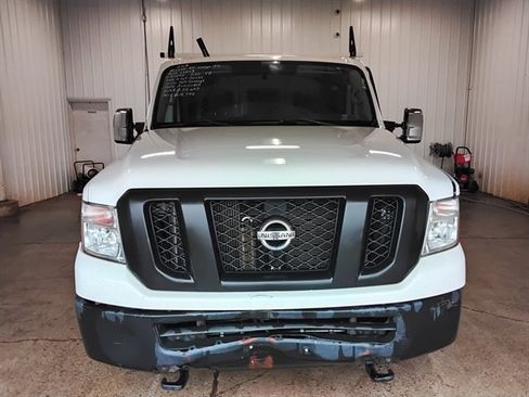 Used 2019 Nissan NV 2500 SV image 7