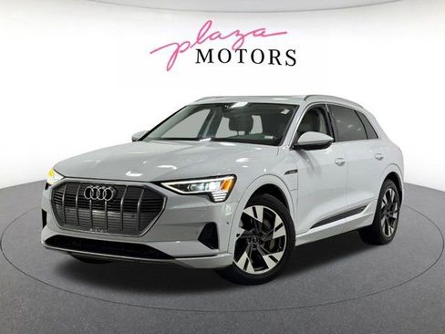 Used 2023 Audi e-tron Premium Plus w/ Premium Plus Package AWD/4WD image 1