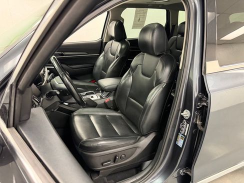 Used 2022 Kia Telluride S FWD image 22