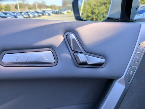 Used 2026 BMW iX xDrive60 w/ M Sport Package image 28