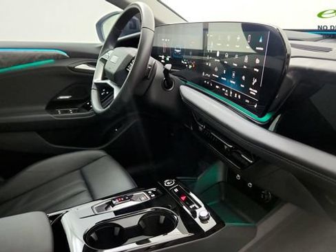Used 2025 Audi A6 e-tron Premium Plus w/ Premium Plus RWD image 36