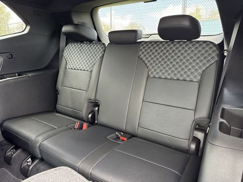 New 2026 GMC Acadia Denali w/ Super Cruise Package FWD image 10