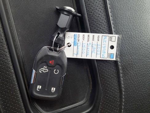 Used 2022 GMC Sierra 1500 Denali w/ Denali Reserve Package image 39