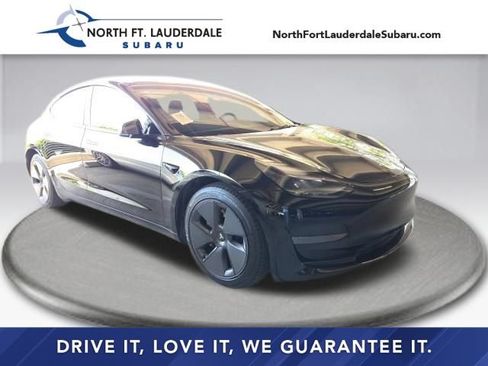 Used 2023 Tesla Model 3 Standard Range RWD image 1