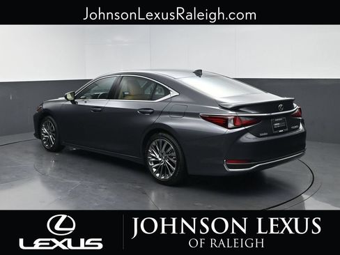 Certified 2025 Lexus ES 300h Ultra Luxury FWD image 7