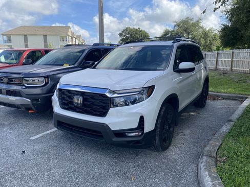 Used 2025 Honda Passport EX-L image 13