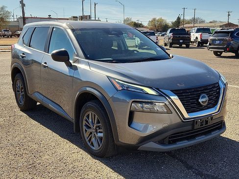 Used 2023 Nissan Rogue S image 4