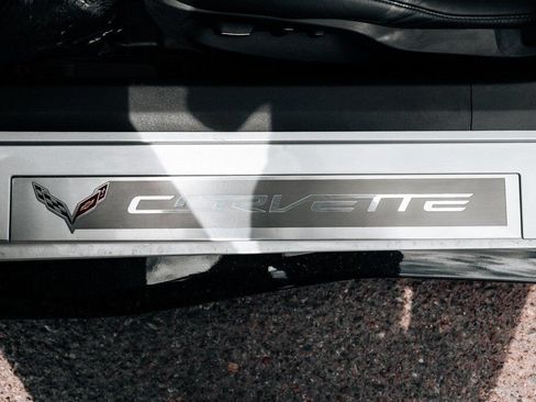 Used 2016 Chevrolet Corvette Z06 w/ 3LZ Preferred Equipment Group RWD image 24