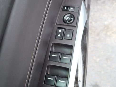 Used 2018 Acura TLX FWD image 25