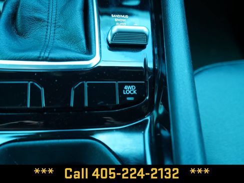 Used 2025 Jeep Compass Limited AWD/4WD image 39