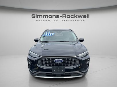 Used 2023 Ford Escape Platinum