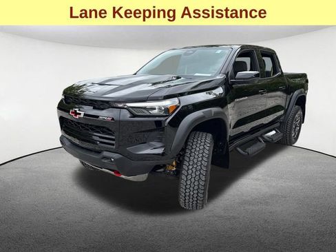 Used 2024 Chevrolet Colorado ZR2 AWD/4WD image 5