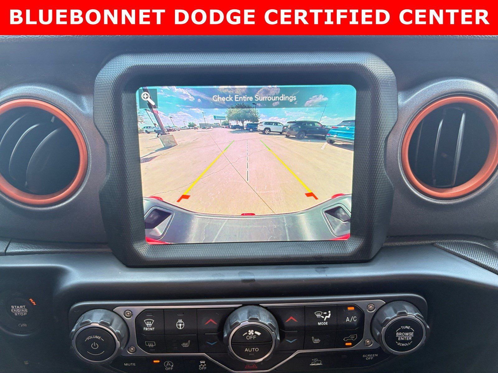 Used 2023 Jeep Gladiator Mojave w/ Cold Weather Group AWD/4WD image 16