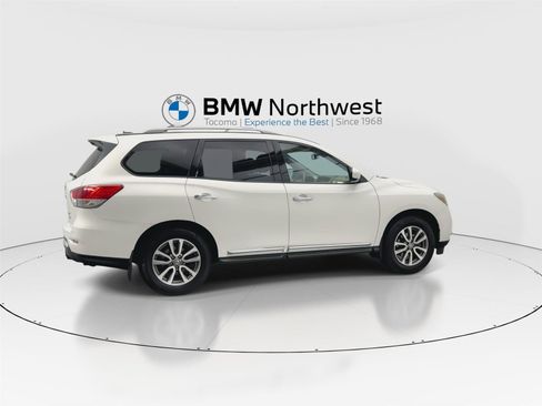 Used 2013 Nissan Pathfinder SL w/ SL Premium Pkg image 4