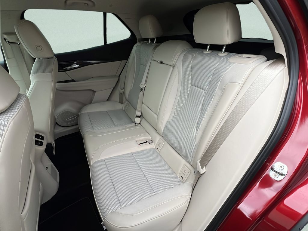 Used 2022 Buick Envision Preferred FWD image 10