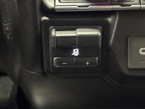 Used 2023 GMC Sierra 2500 SLE image 27