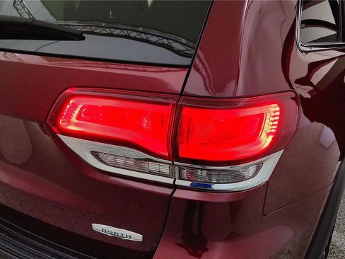 Used 2020 Jeep Grand Cherokee Laredo w/ Quick Order Package 2BN North AWD/4WD image 16