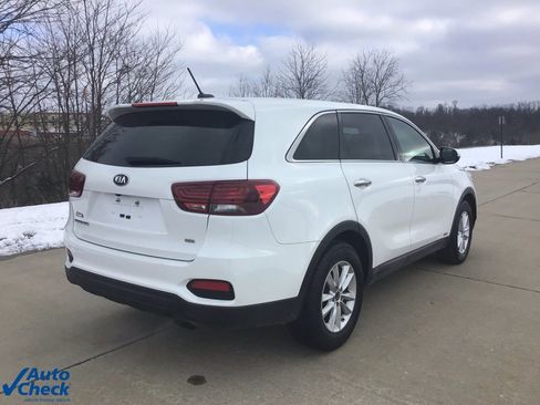 Used 2020 Kia Sorento LX image 3