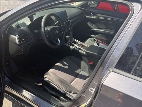 Used 2018 Honda Accord LX image 5