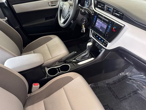 Used 2019 Toyota Corolla LE w/ Carpet Mat Package (TMS) image 14