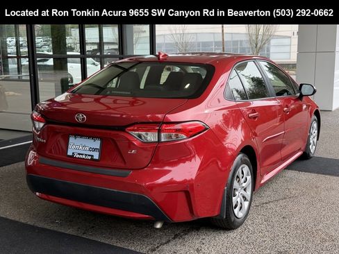 Used 2021 Toyota Corolla LE w/ Carpet Mat Package (TMS) image 7